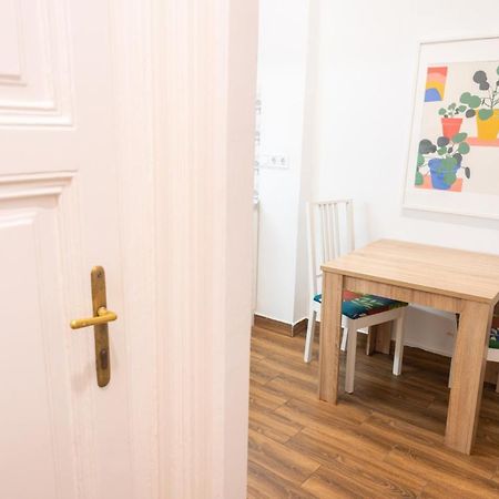 Cozy & Quiet Apartment Near Kiraly Street Free Parking, Ac, Perfect For 4 Guests! Budapeşte Dış mekan fotoğraf